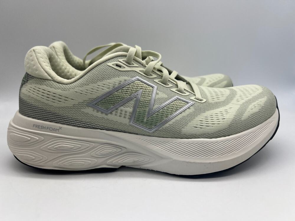 New Balance Fresh Foam 880v15 Mineral Sea Salt Women's Size 10 NEW